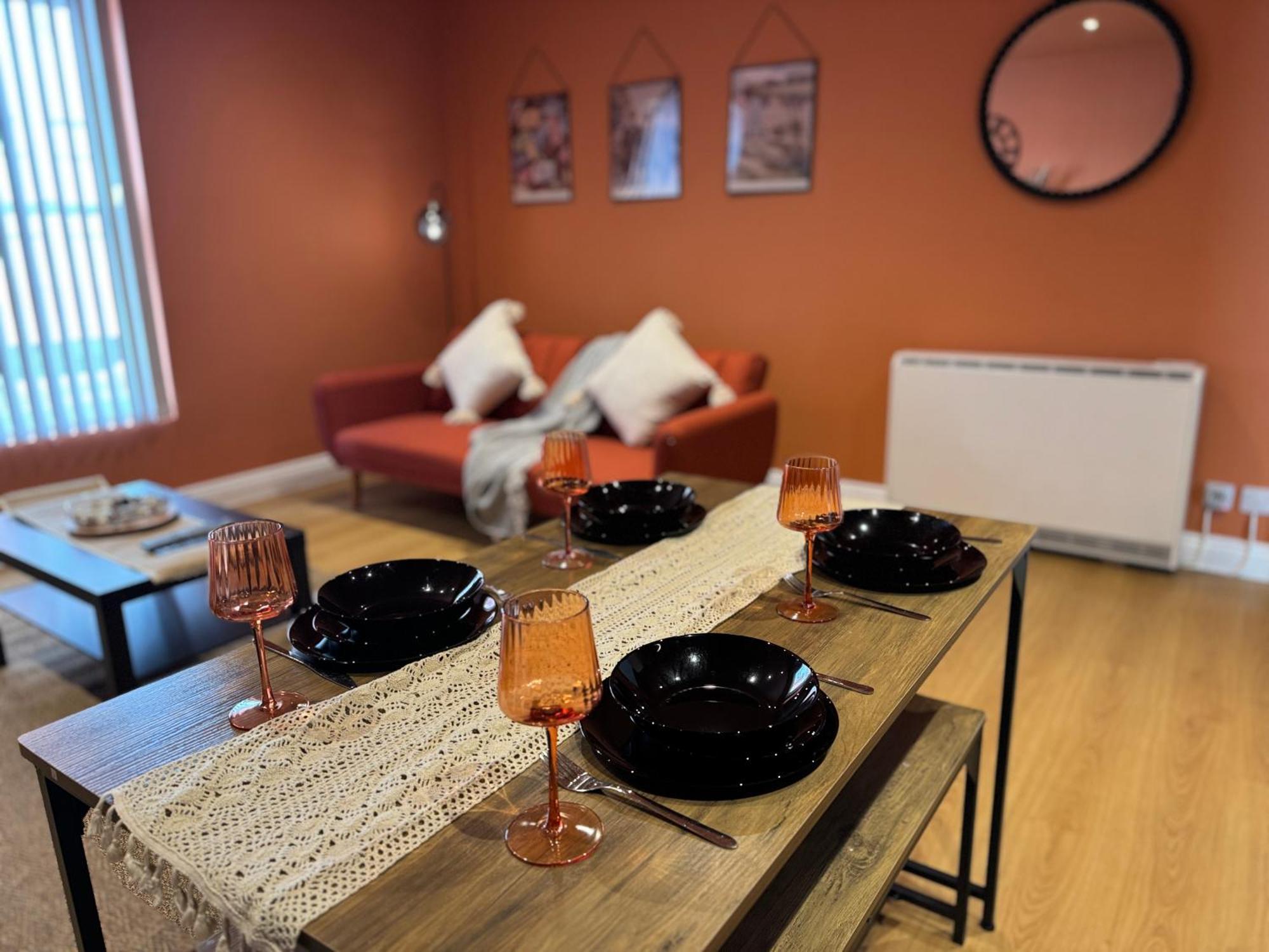 Group Bookings: Up To 30 Guests Across 5 Spacious Flats! Keyless Access Free Wifi & Parking Birmingham Zewnętrze zdjęcie