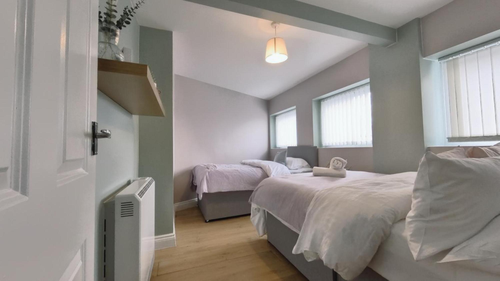 Group Bookings: Up To 30 Guests Across 5 Spacious Flats! Keyless Access Free Wifi & Parking Birmingham Zewnętrze zdjęcie