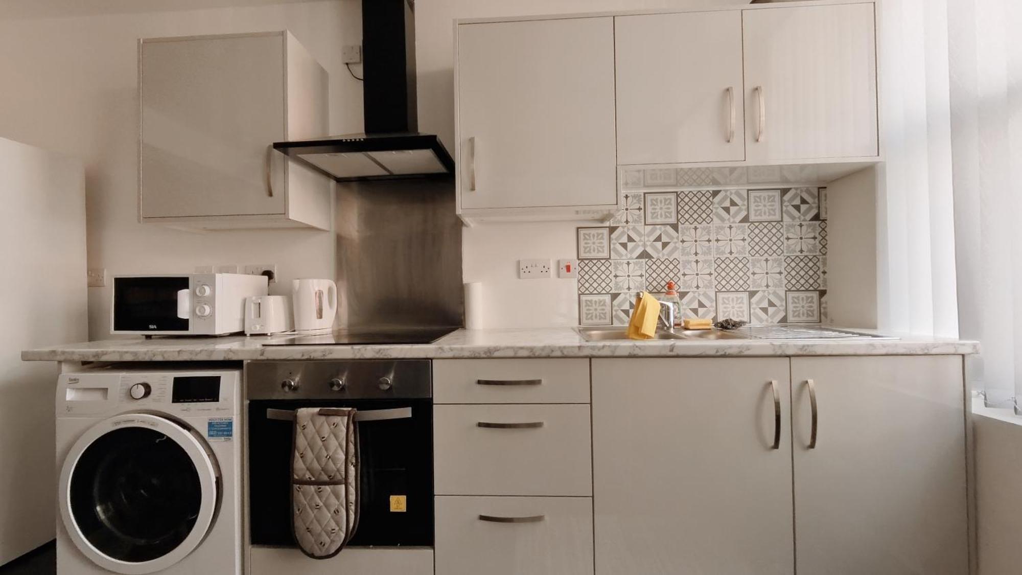 Group Bookings: Up To 30 Guests Across 5 Spacious Flats! Keyless Access Free Wifi & Parking Birmingham Zewnętrze zdjęcie