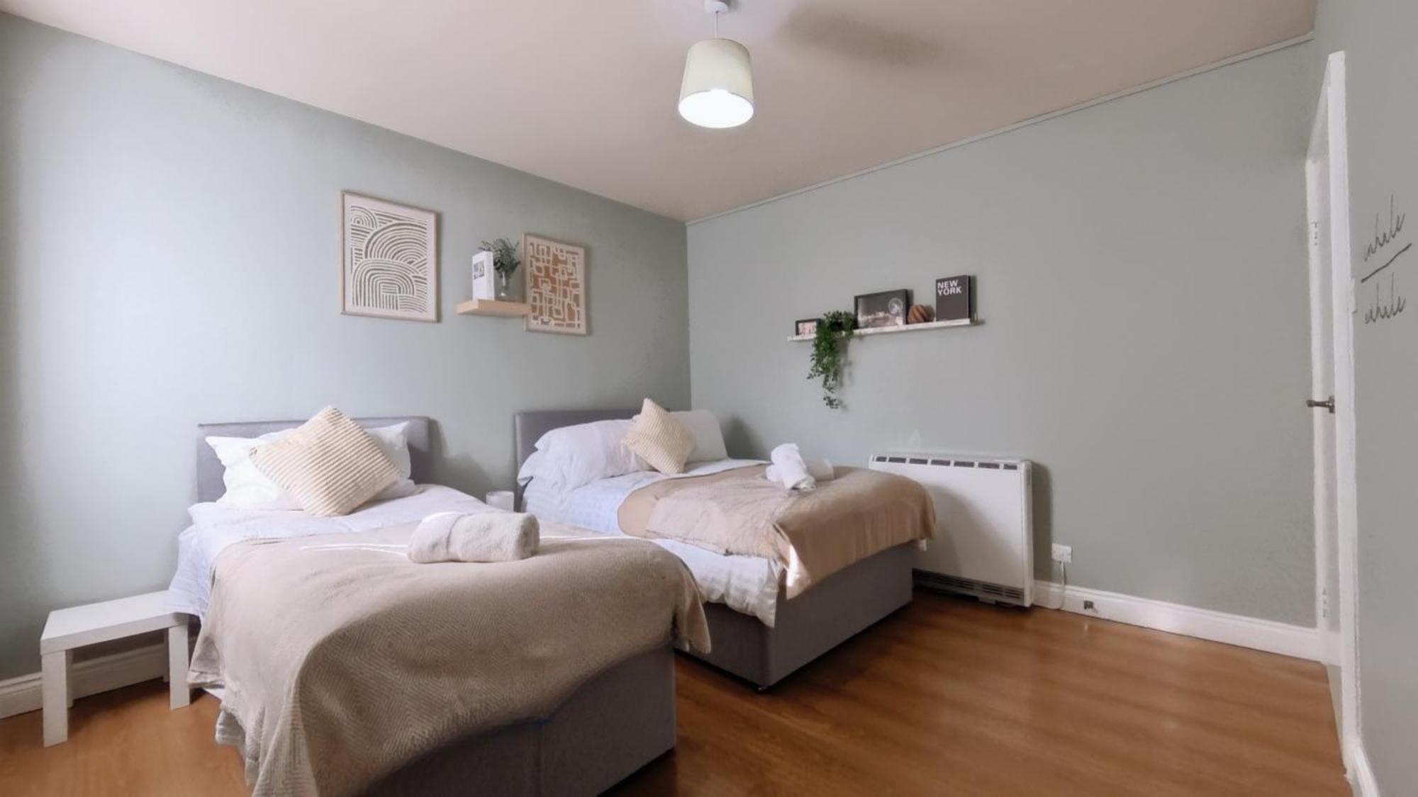 Group Bookings: Up To 30 Guests Across 5 Spacious Flats! Keyless Access Free Wifi & Parking Birmingham Zewnętrze zdjęcie